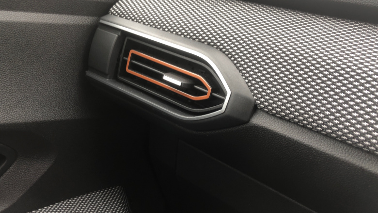 Dacia Sandero Stepway 1.0 TCe Journey 5dr CVT Petrol Hatchback